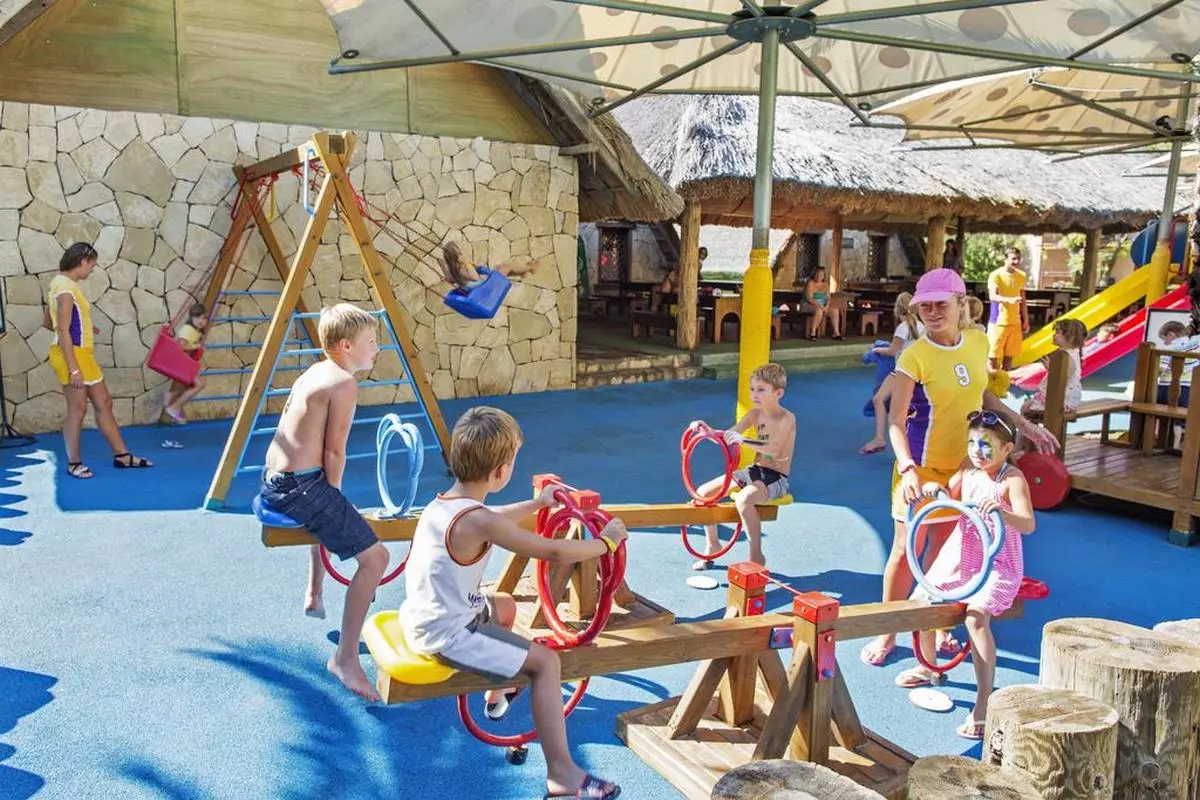 Asteria Club Belek KIDS (Copy).jpg